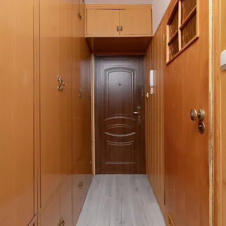 Daire Atmospheric 3city In With Two Bedrooms And Balcony By Renters